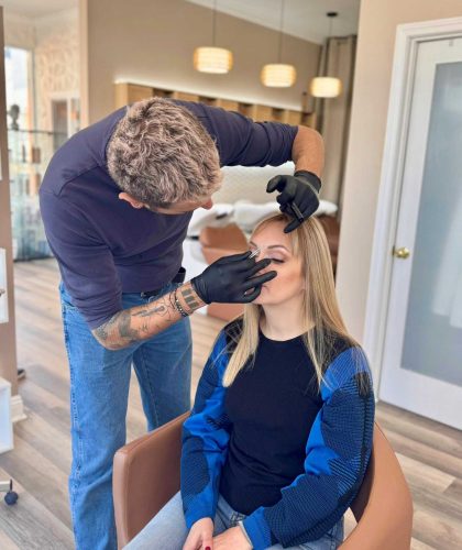 Makeup artist in Beverly HIlls