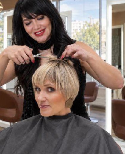 women's haircut Pixie